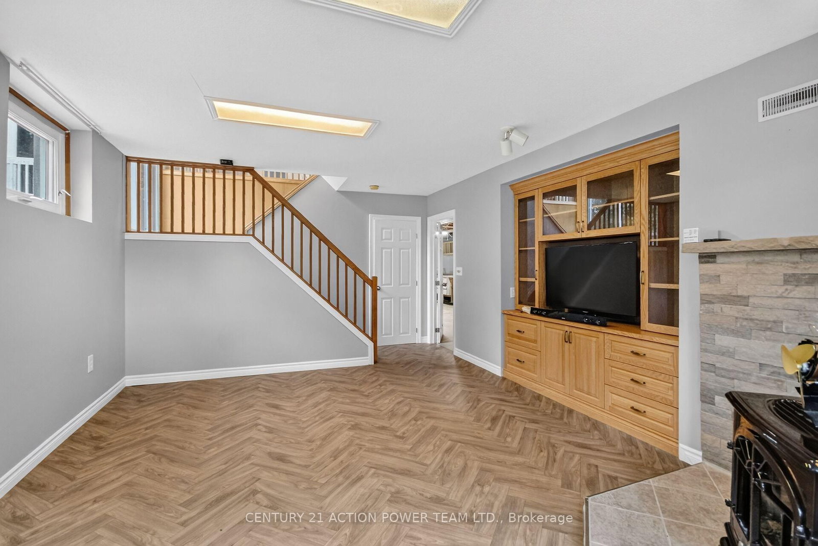 8431 Victoria Street • Metcalfe, ON photo 23