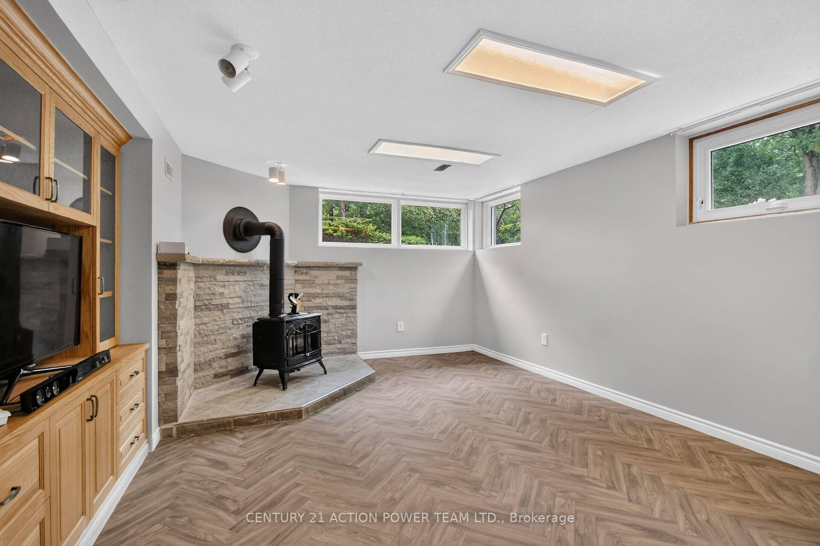 8431 Victoria Street • Metcalfe, ON photo 24