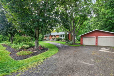 8431 Victoria Street • Metcalfe, ON photo 4