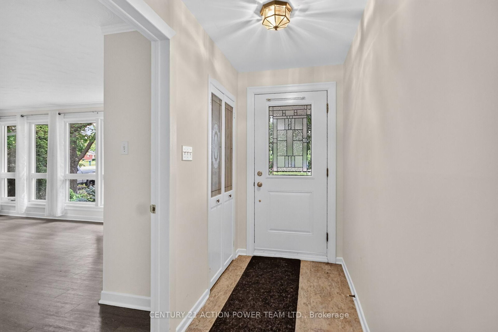 8431 Victoria Street • Metcalfe, ON photo 6