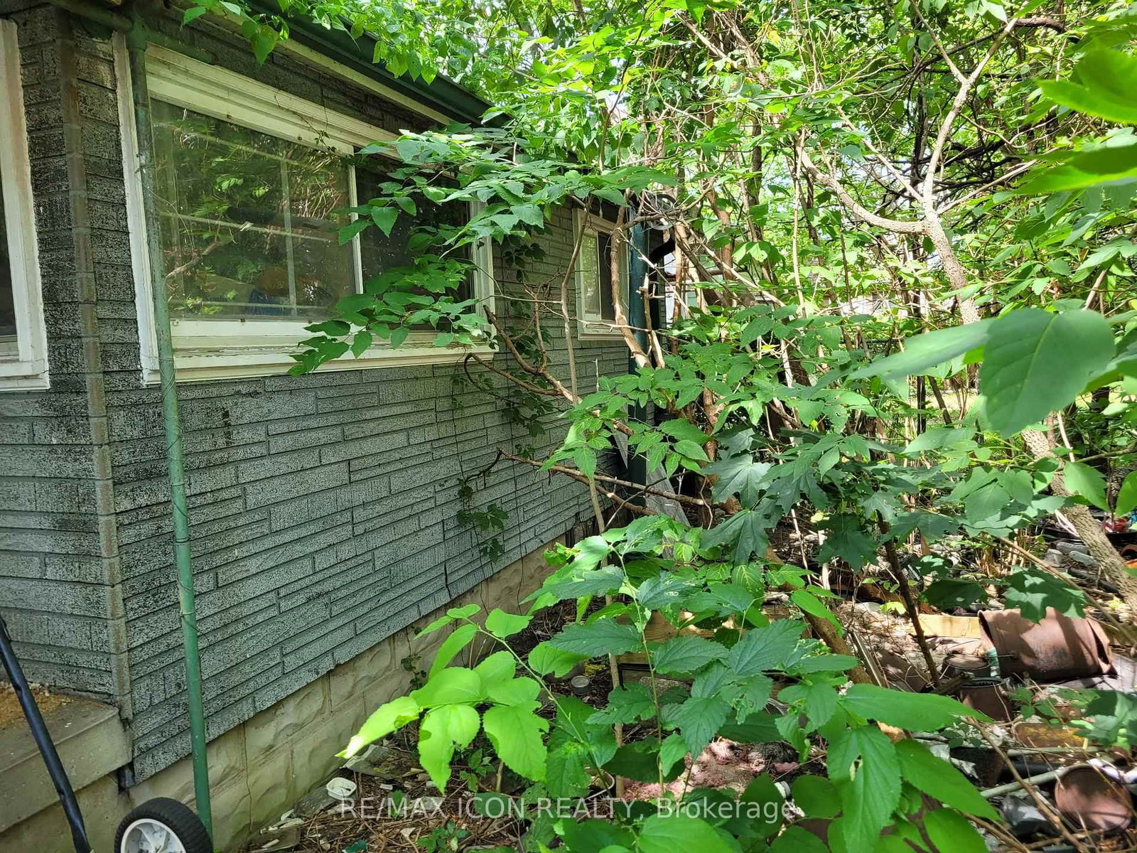 184 William Street • London East, ON photo 14