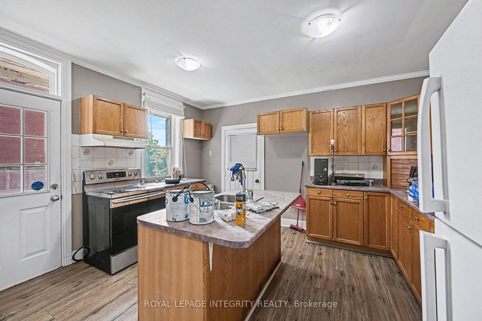 42 Elmsley Street S • Smiths Falls, ON photo 10