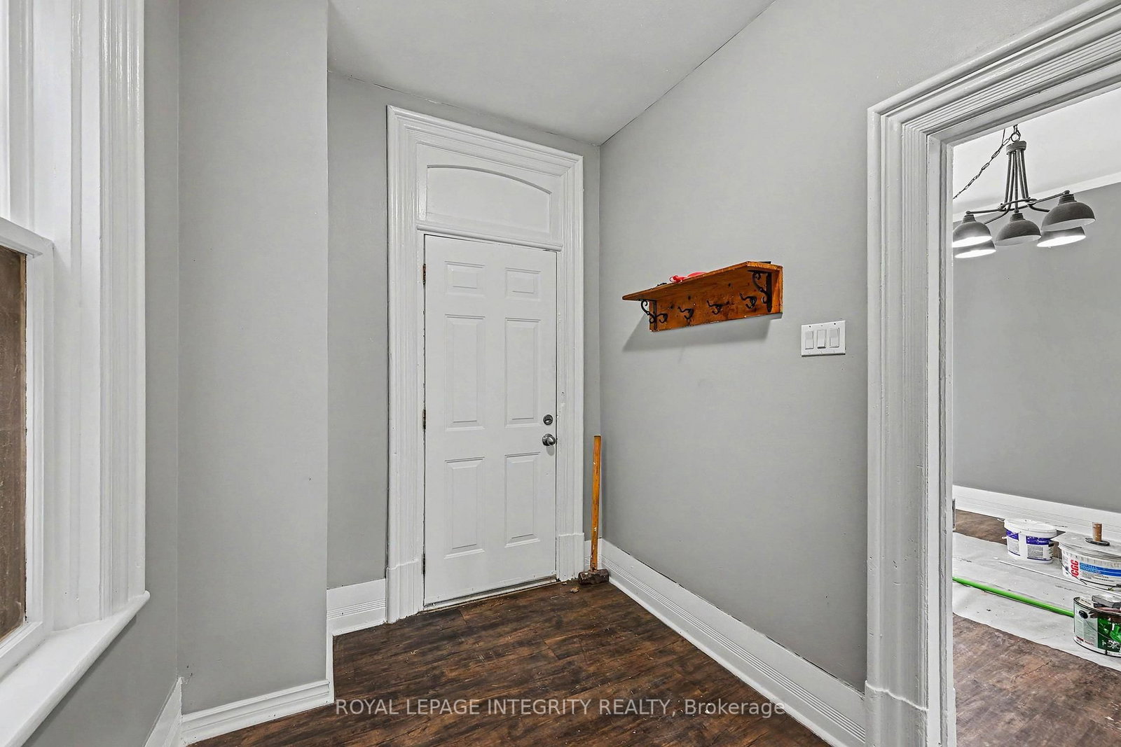 42 Elmsley Street S • Smiths Falls, ON photo 3