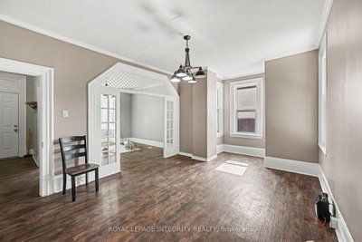 42 Elmsley Street S • Smiths Falls, ON photo 9