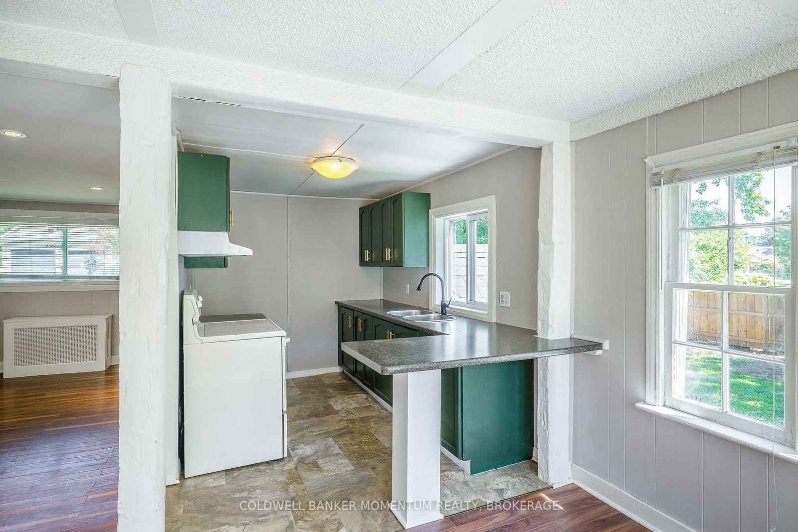 1201 Pelham Street • Pelham, ON photo 20