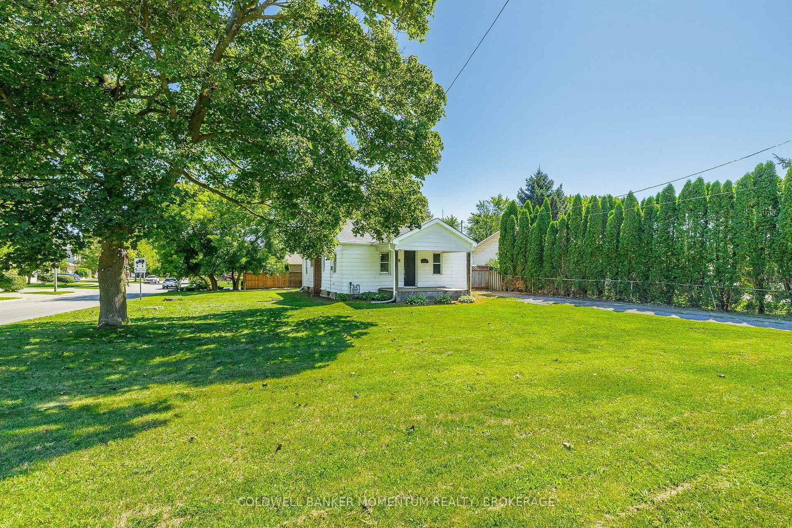 1201 Pelham Street • Pelham, ON photo 3