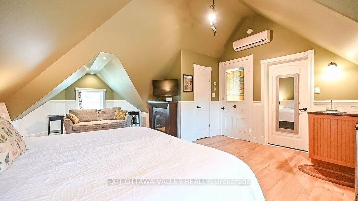 1739 Beachburg Road • Beachburg, ON photo 31