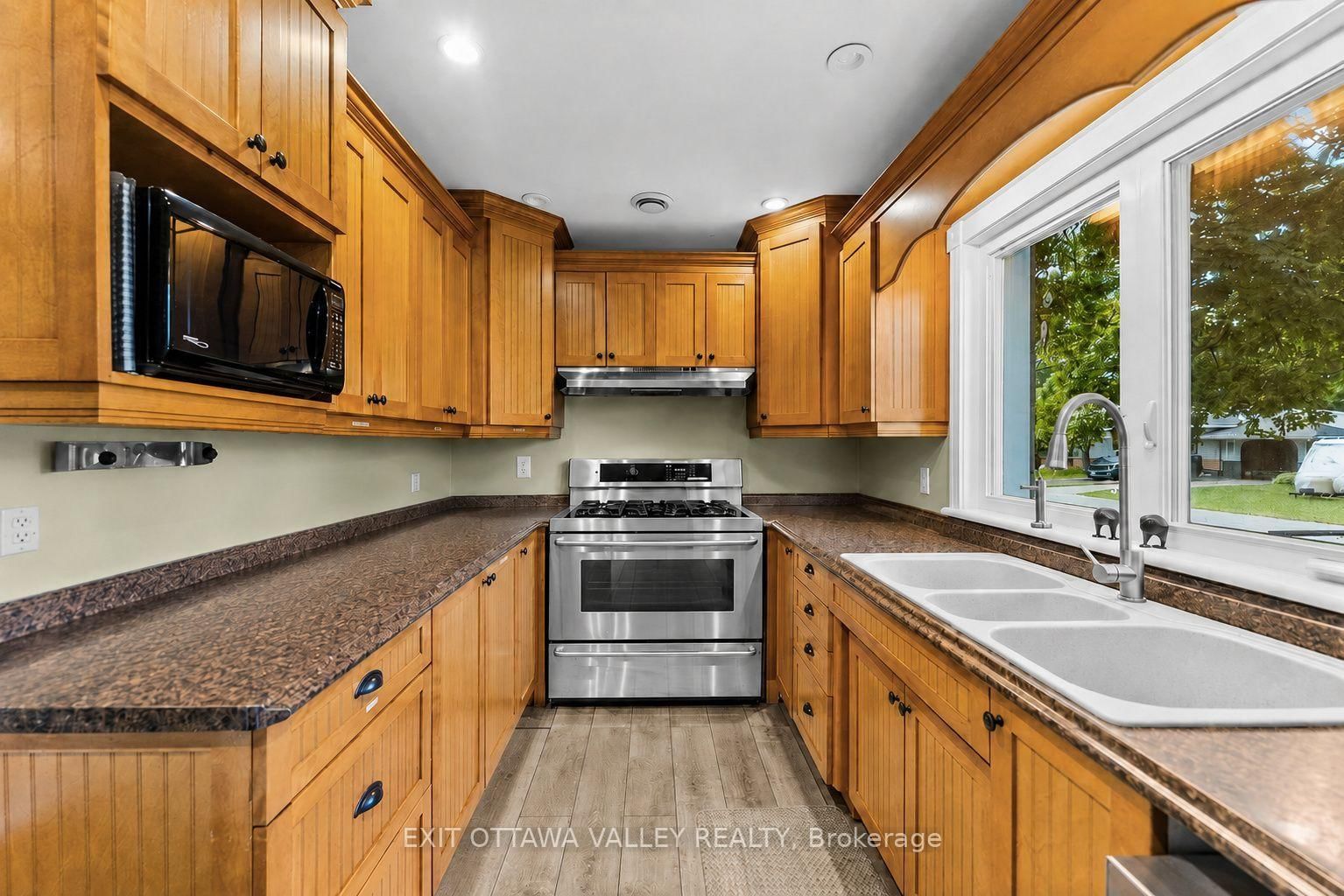 1739 Beachburg Road • Beachburg, ON photo 8