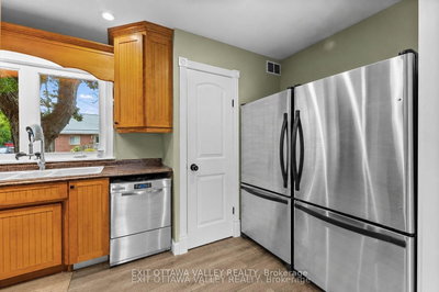 1739 Beachburg Road • Beachburg, ON photo 9