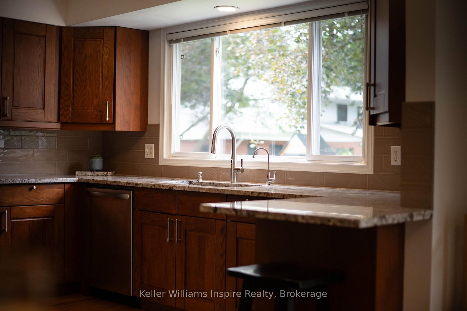 14 CHELTONWOOD AVE. • Guelph, ON photo 21