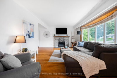 14 CHELTONWOOD AVE. • Guelph, ON photo 3