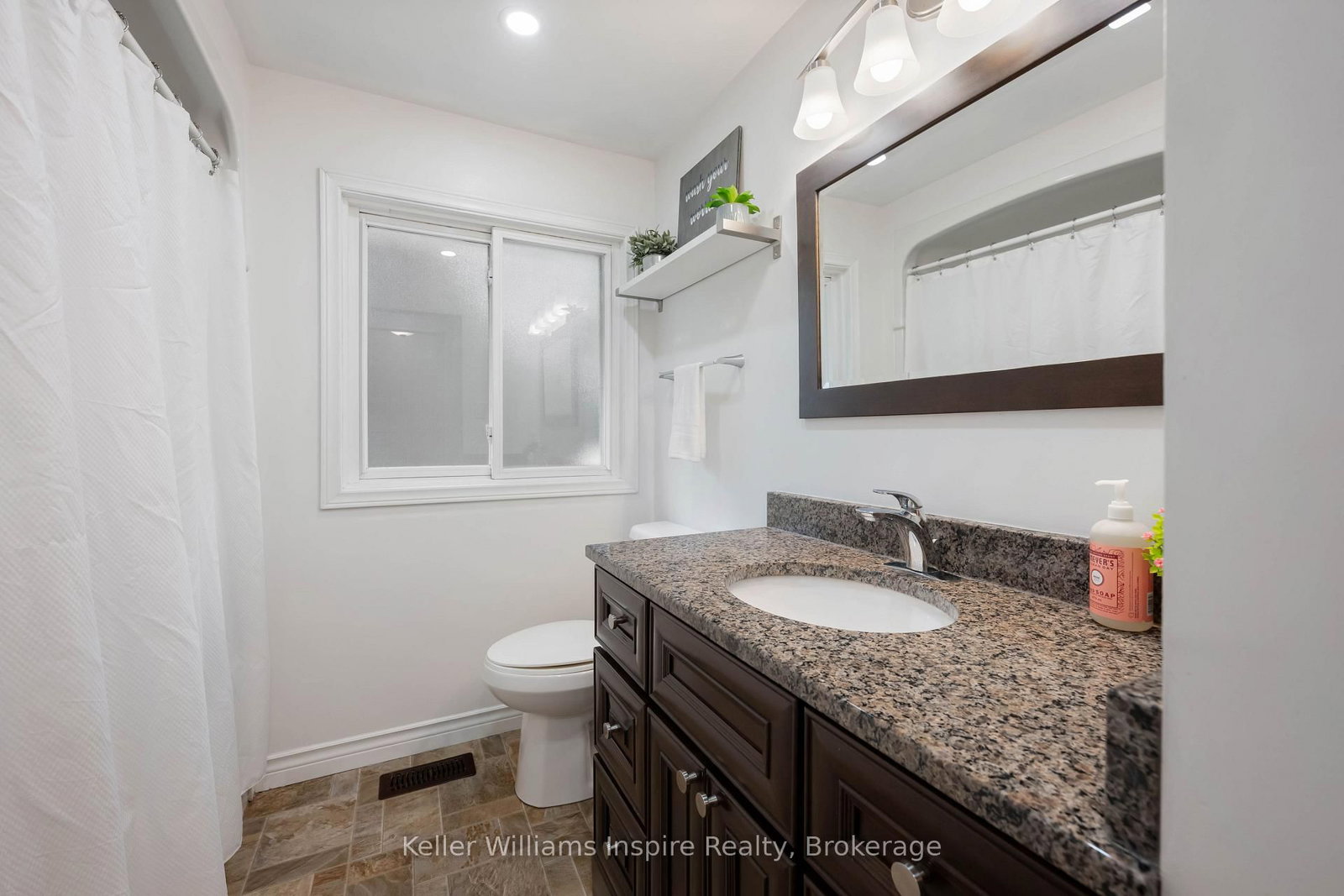 14 CHELTONWOOD AVE. • Guelph, ON photo 37