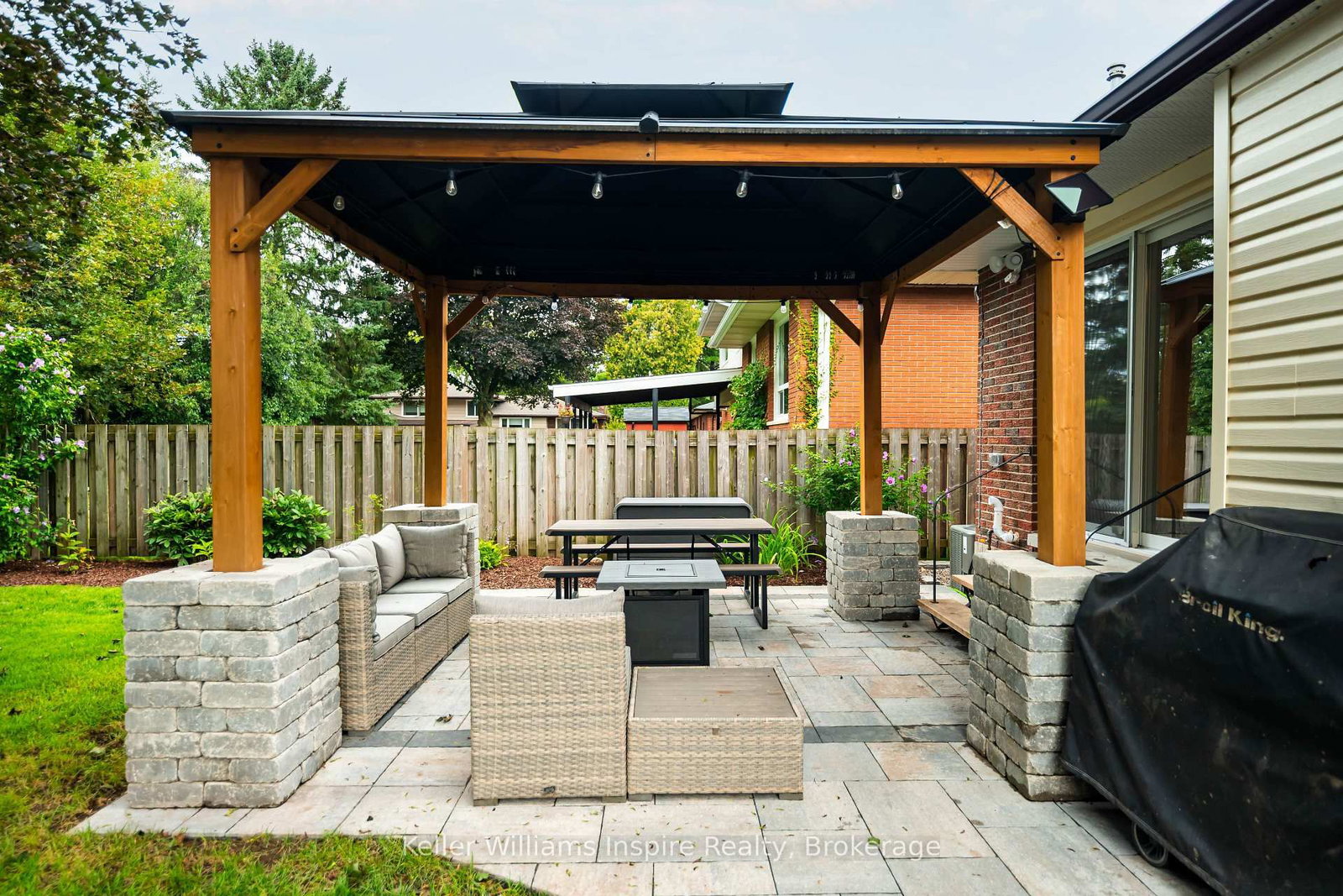14 CHELTONWOOD AVE. • Guelph, ON photo 7