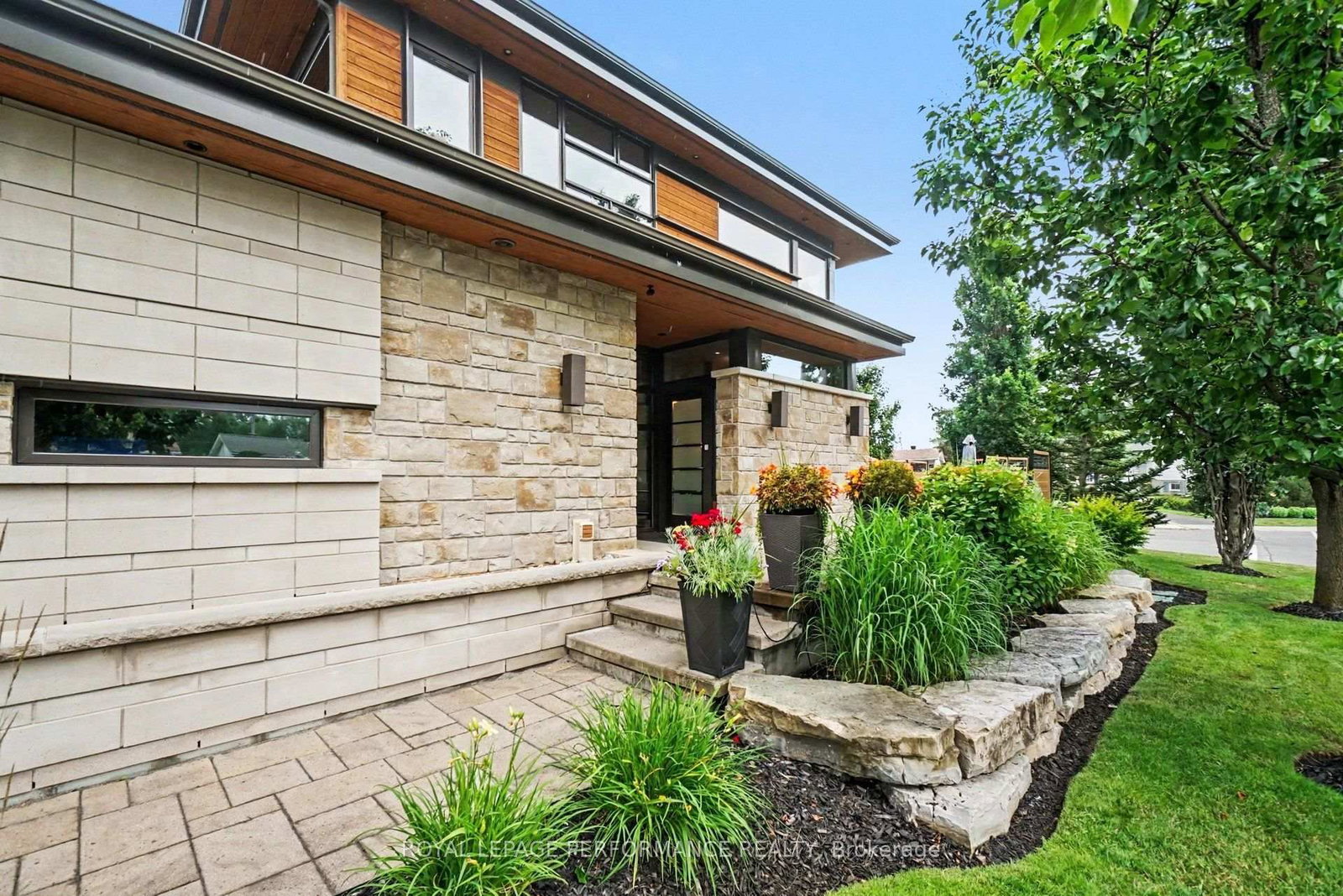 1477 Prestone Drive • Orleans, ON photo 3