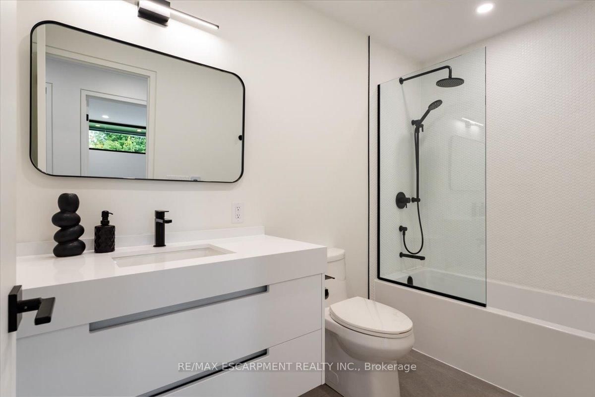 3207 VIVIAN LINE 37 • Stratford, ON photo 28