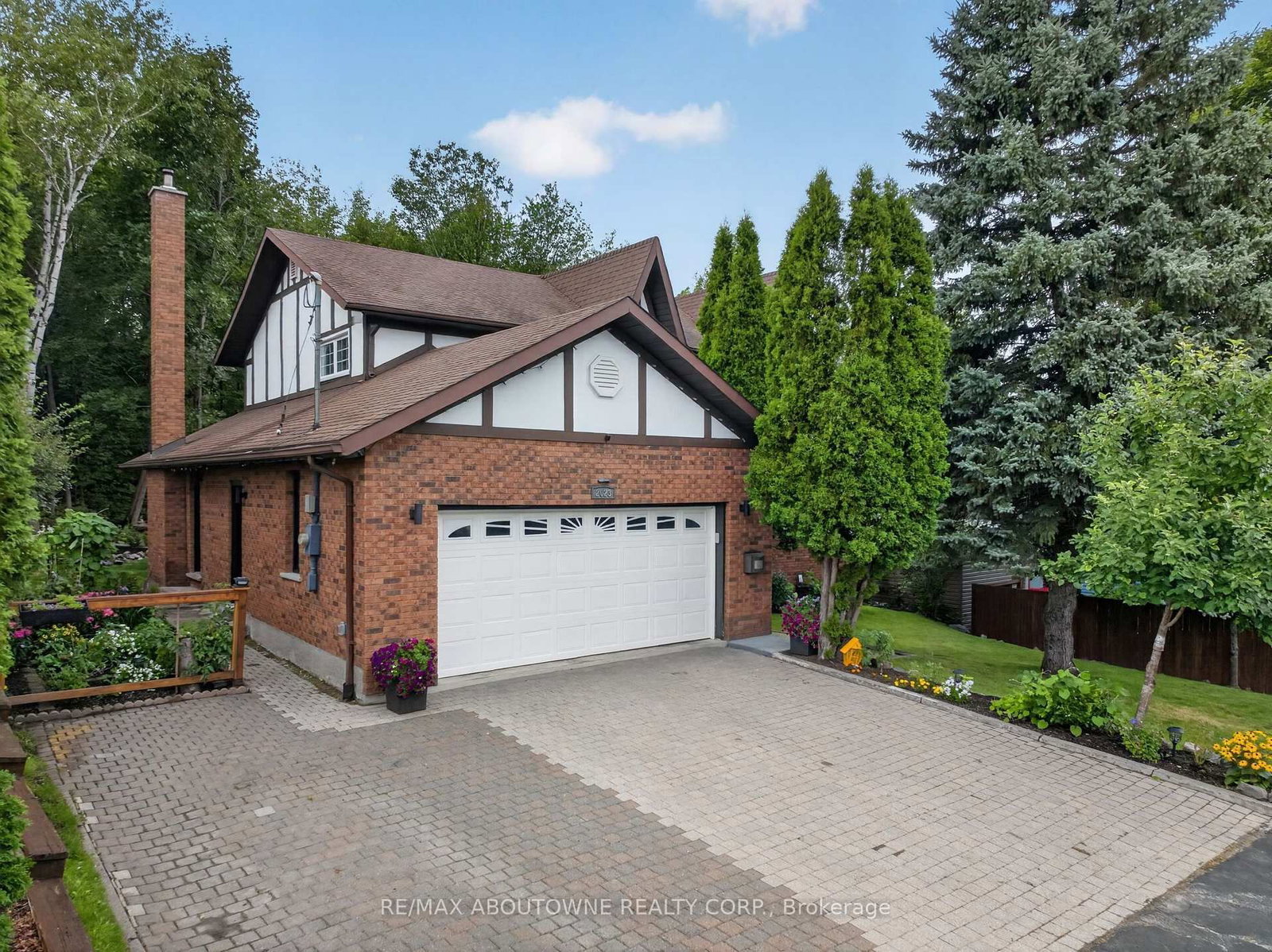 2023 Latimer Crescent • Greater Sudbury, ON photo 2