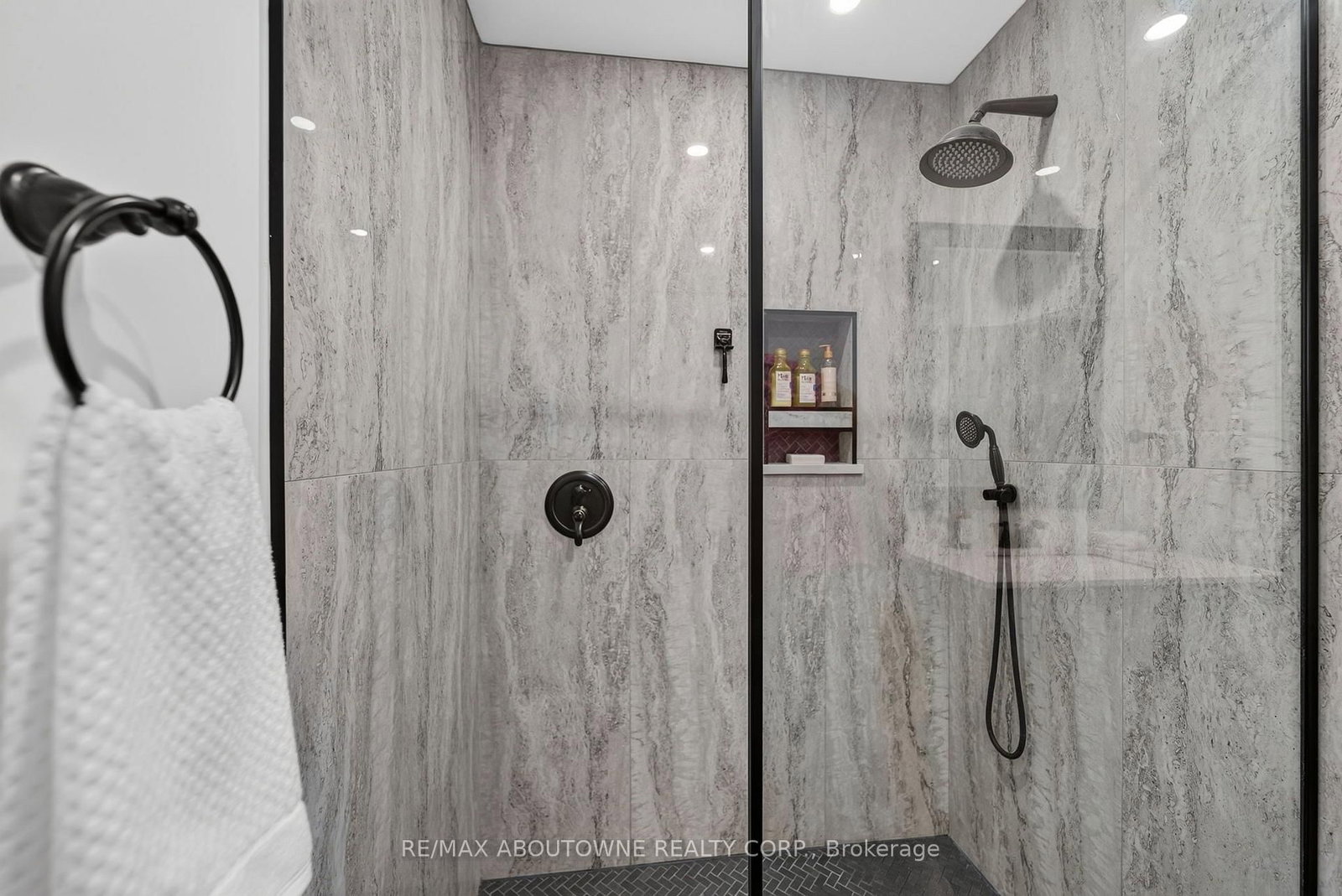 2023 Latimer Crescent • Greater Sudbury, ON photo 34