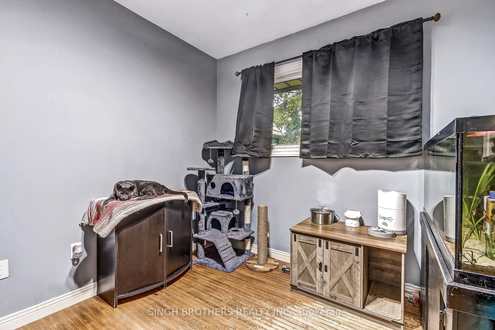 344 Springbank Avenue N • Woodstock, ON photo 13