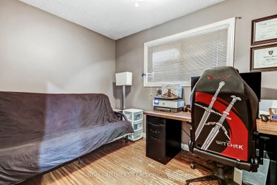 344 Springbank Avenue N • Woodstock, ON photo 6