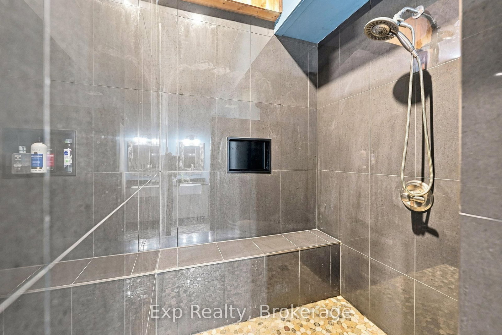 587 Scuttlehole Road • Belleville, ON photo 18