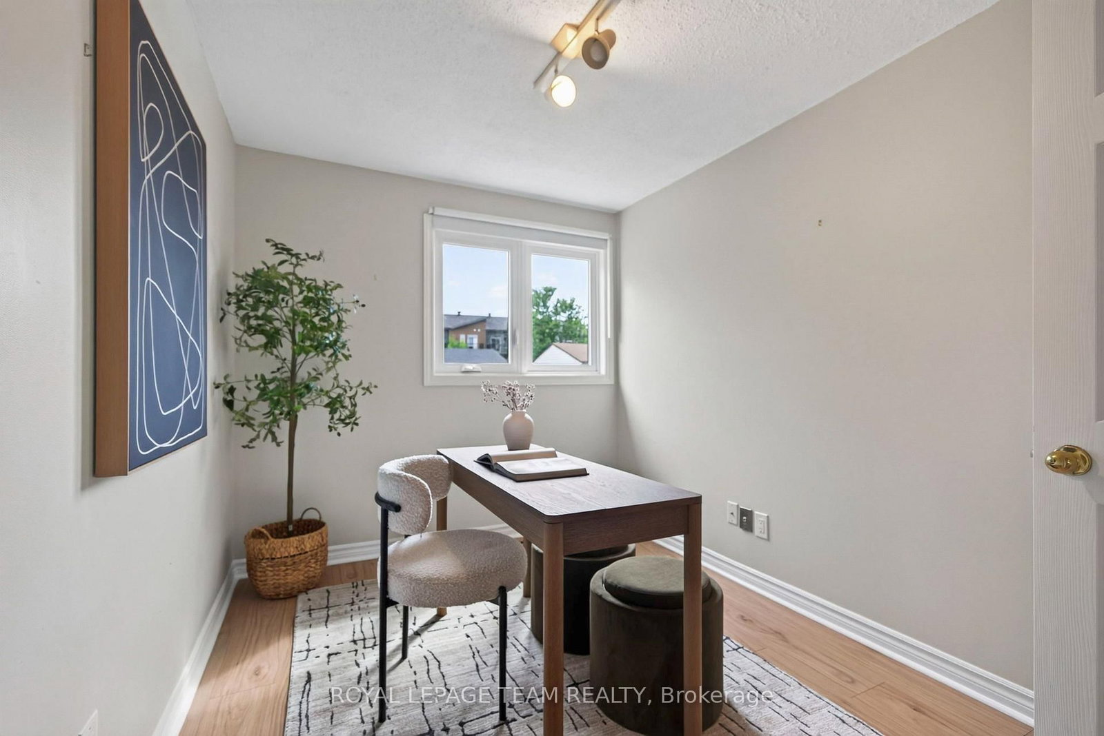 2333 Cotters Crescent • Ottawa, ON photo 36