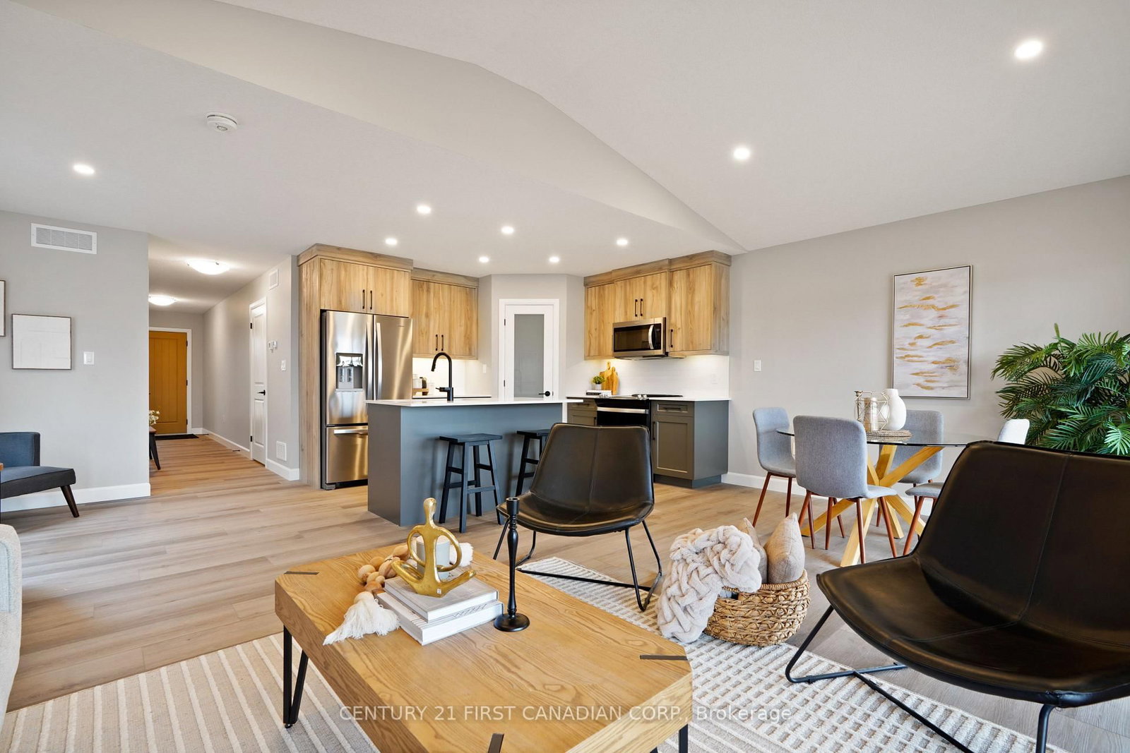 111 Addison Avenue • Lucan Biddulph, ON photo 10