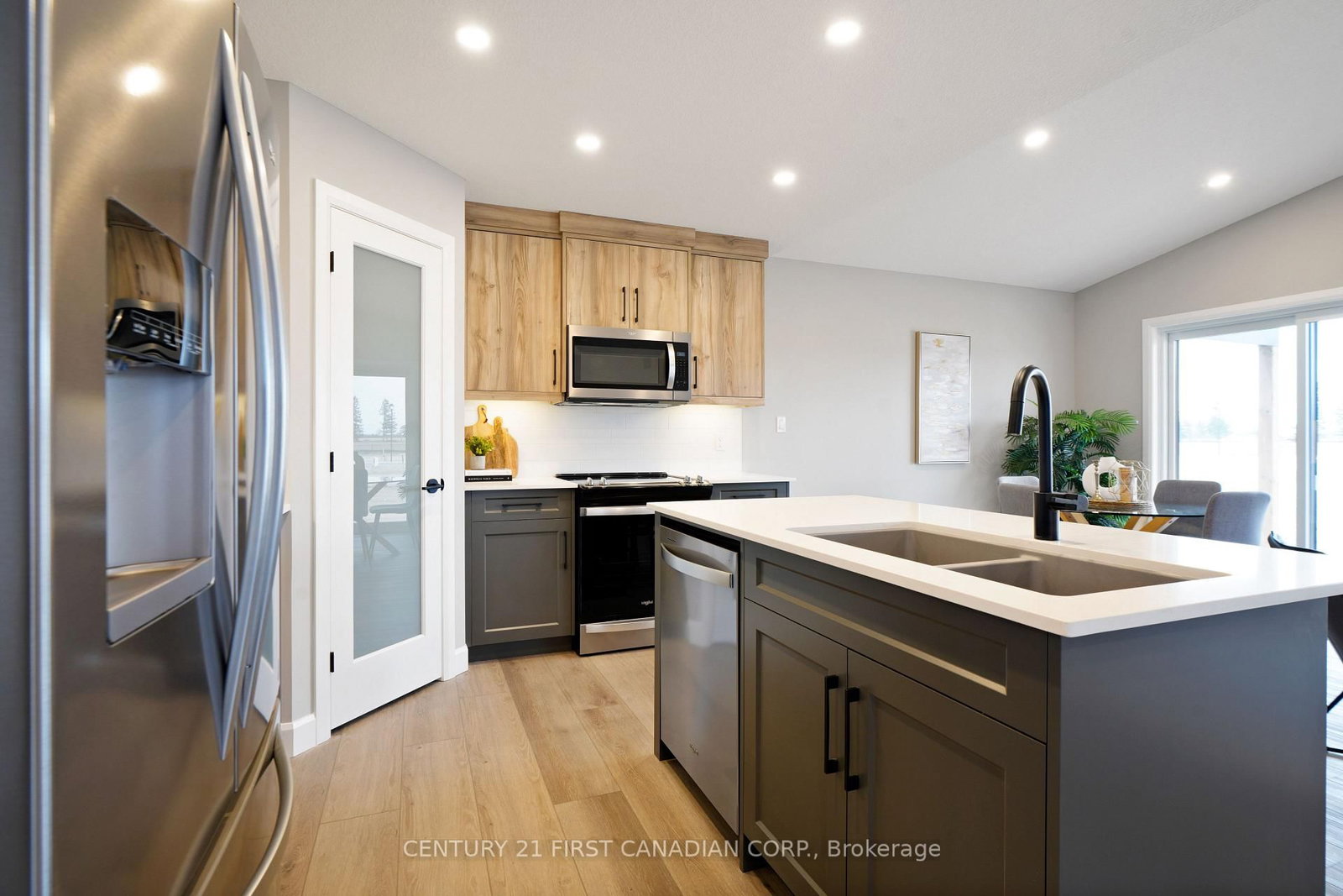 111 Addison Avenue • Lucan Biddulph, ON photo 12