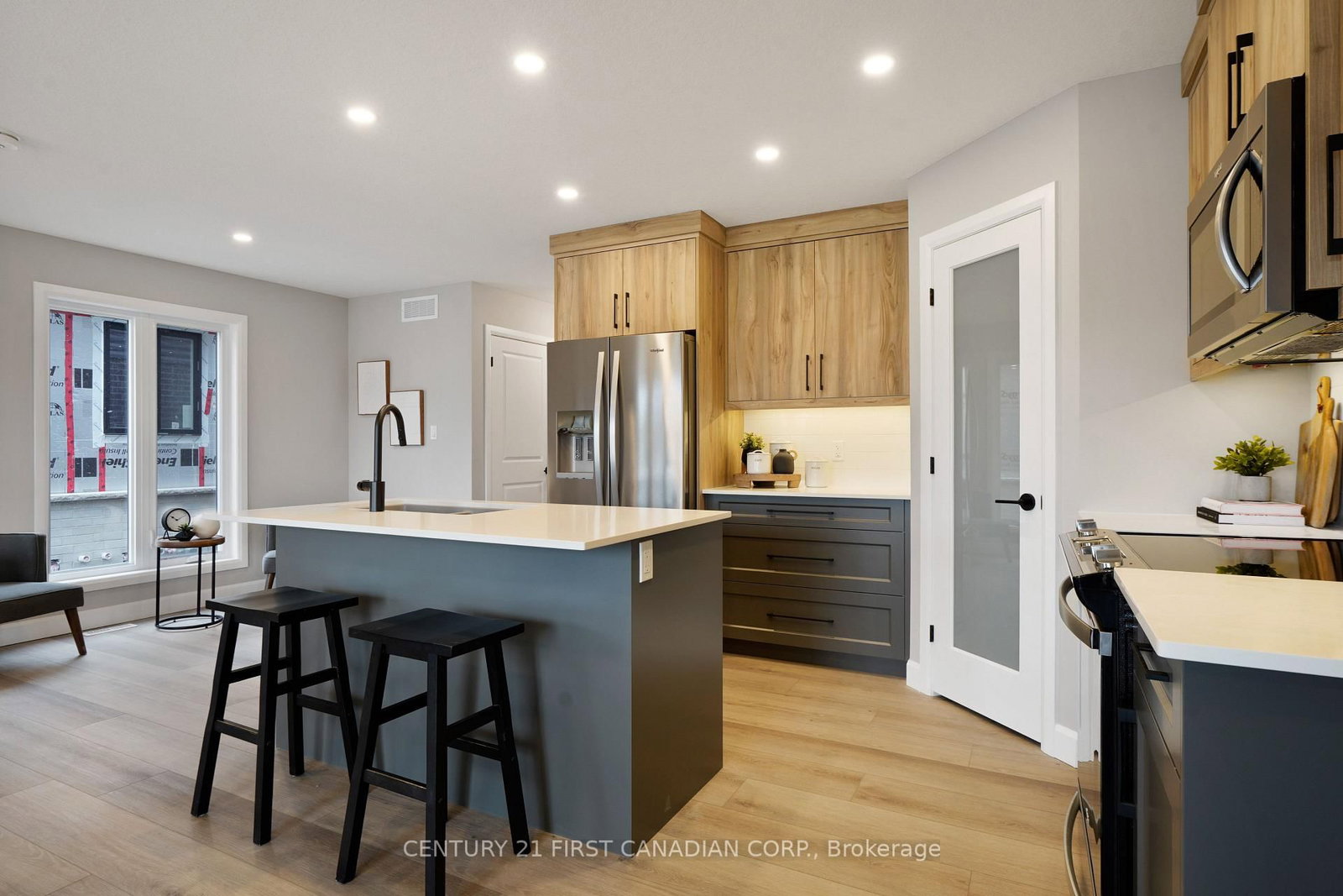 111 Addison Avenue • Lucan Biddulph, ON photo 14