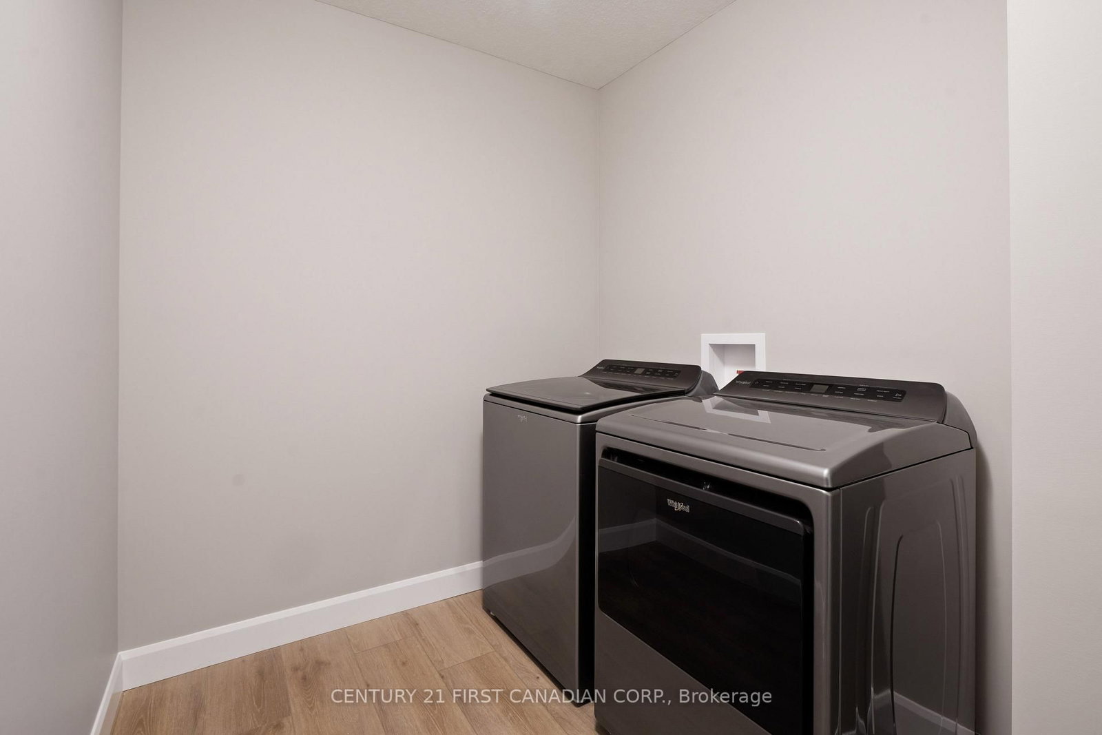 111 Addison Avenue • Lucan Biddulph, ON photo 24