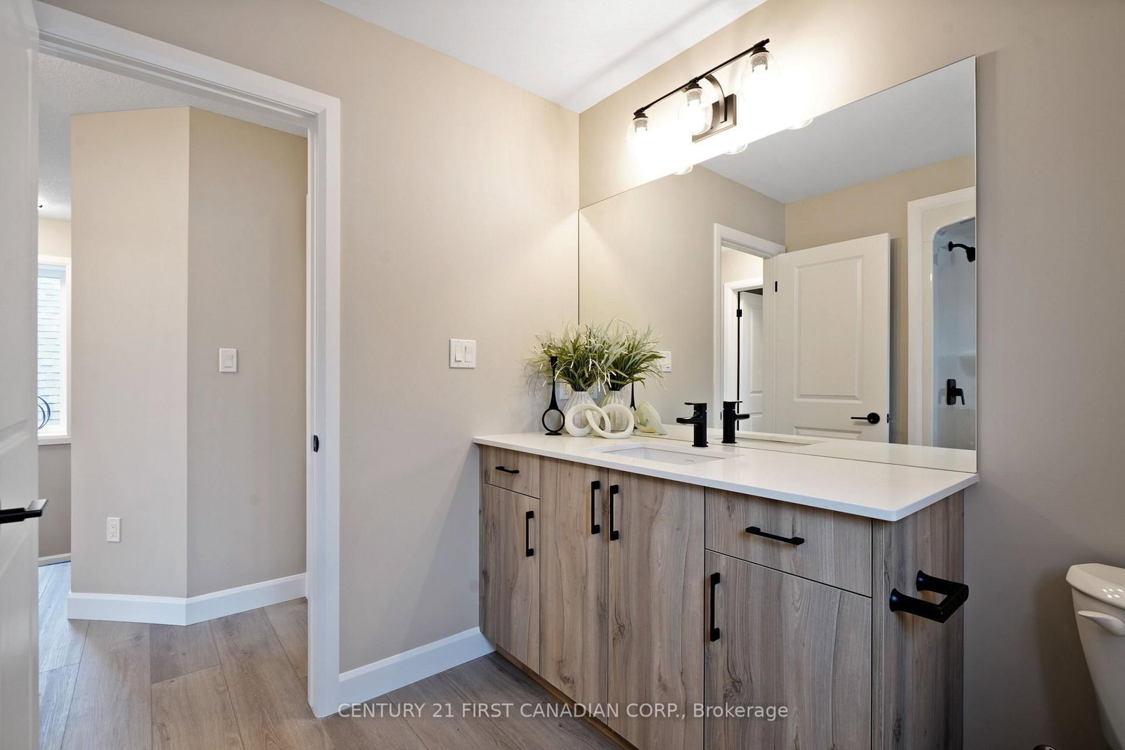 111 Addison Avenue • Lucan Biddulph, ON photo 36