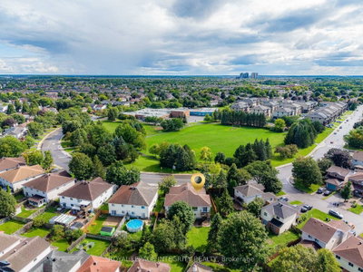 133 Mountshannon Drive • Ottawa, ON photo 2