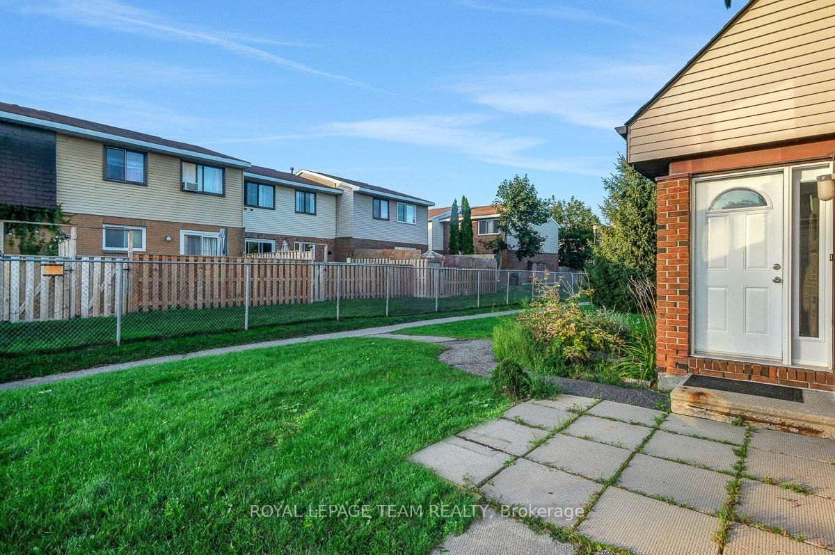 13 Woodvale Green Drive • #100 • Ottawa, ON photo 2