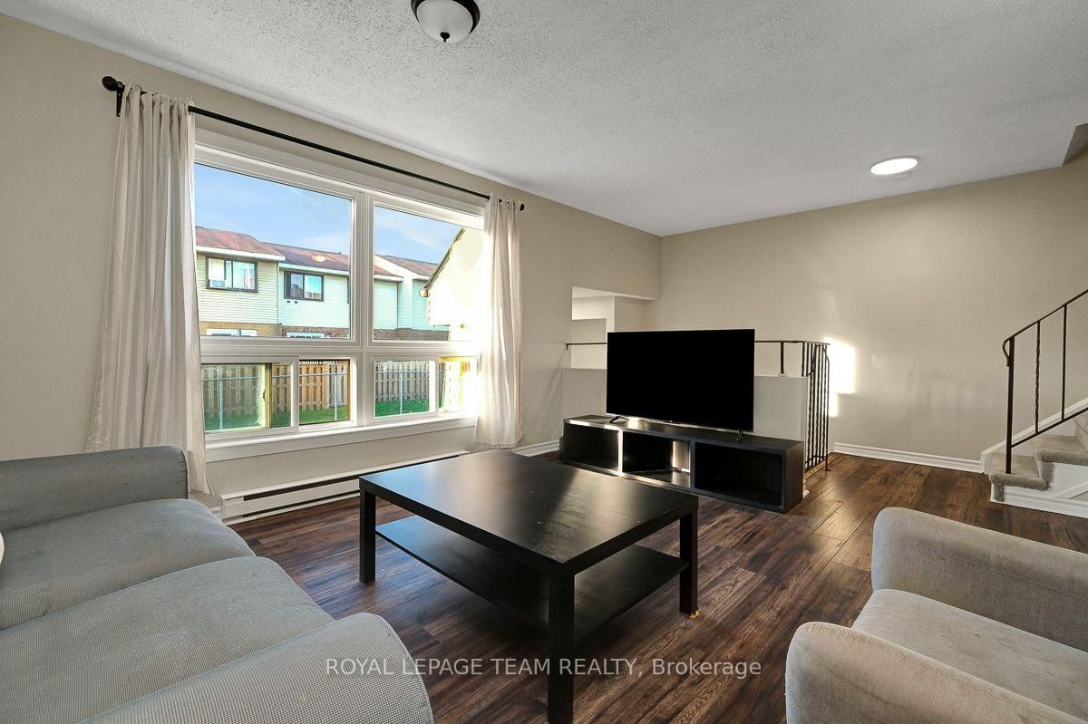 13 Woodvale Green Drive • #100 • Ottawa, ON photo 8