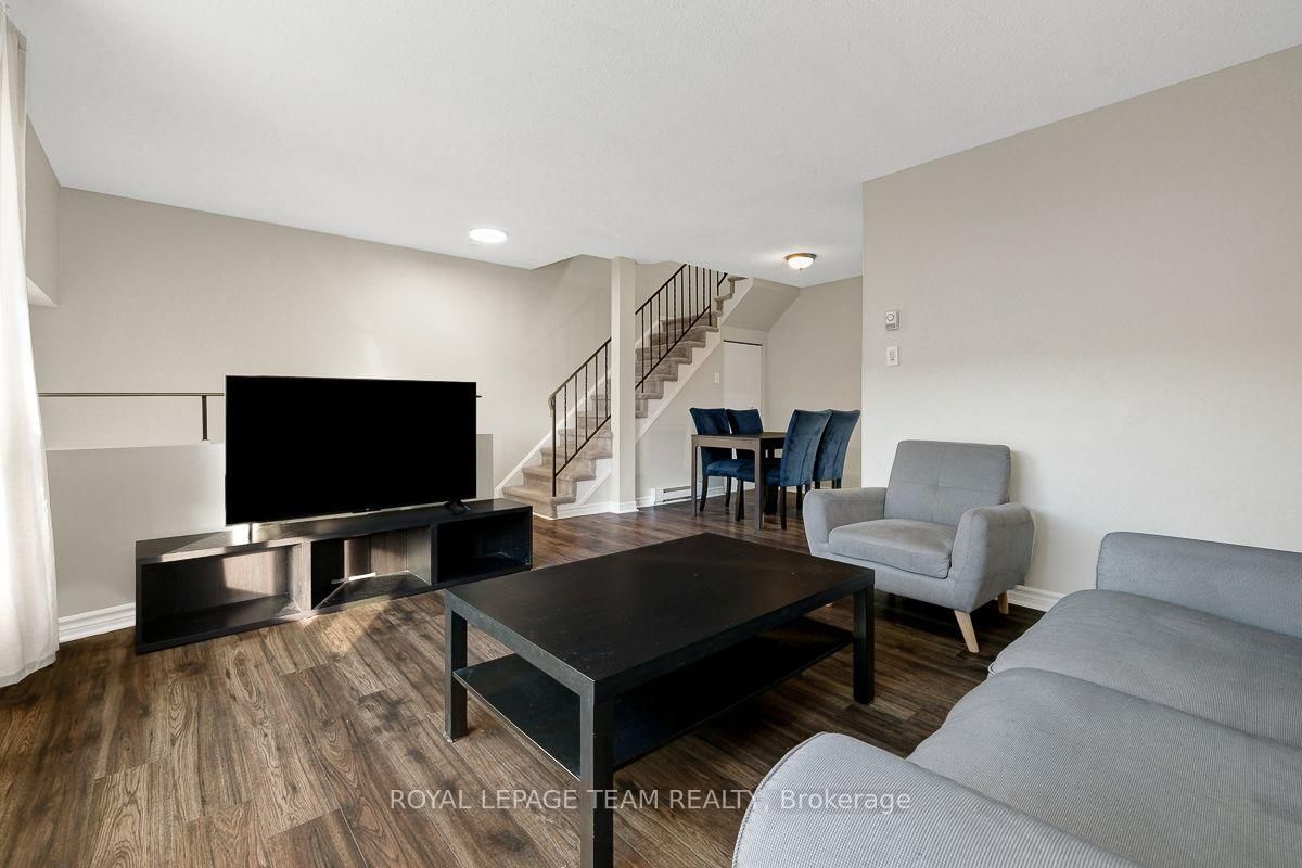 13 Woodvale Green Drive • #100 • Ottawa, ON photo 9