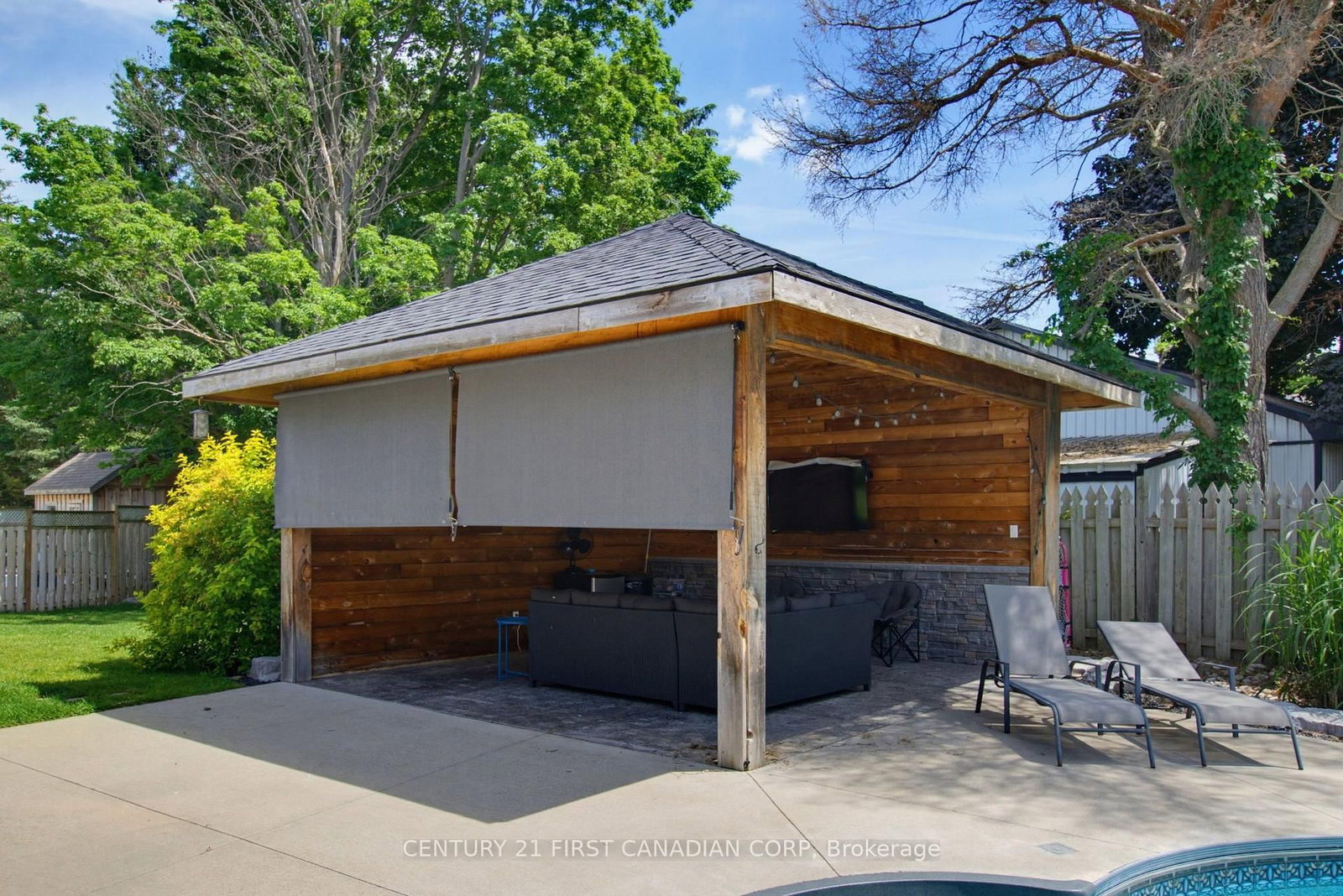 183 Acton Street • Strathroy-Caradoc, ON photo 47