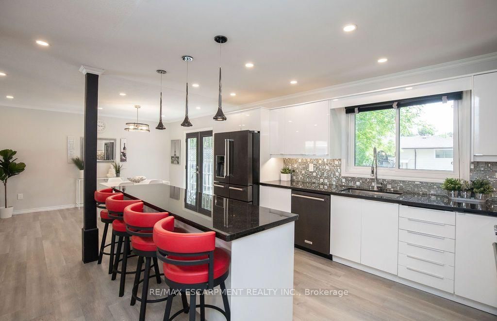 57 Valery Court • Hamilton, ON photo 14