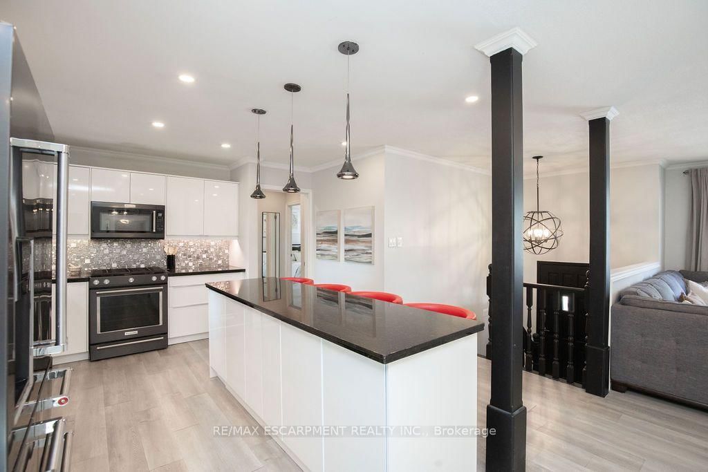 57 Valery Court • Hamilton, ON photo 27