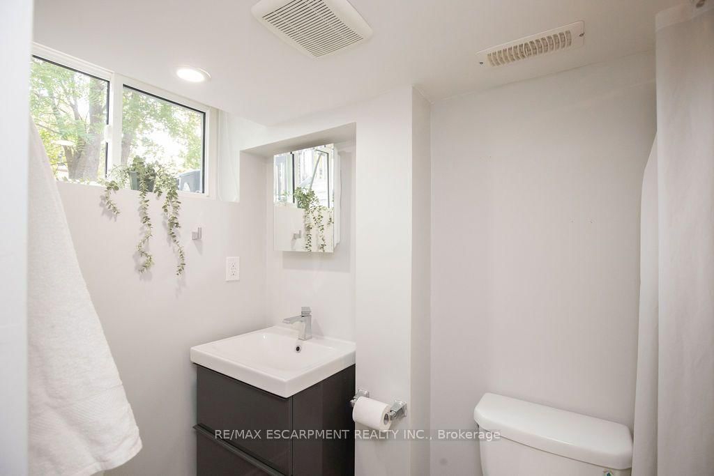 57 Valery Court • Hamilton, ON photo 38