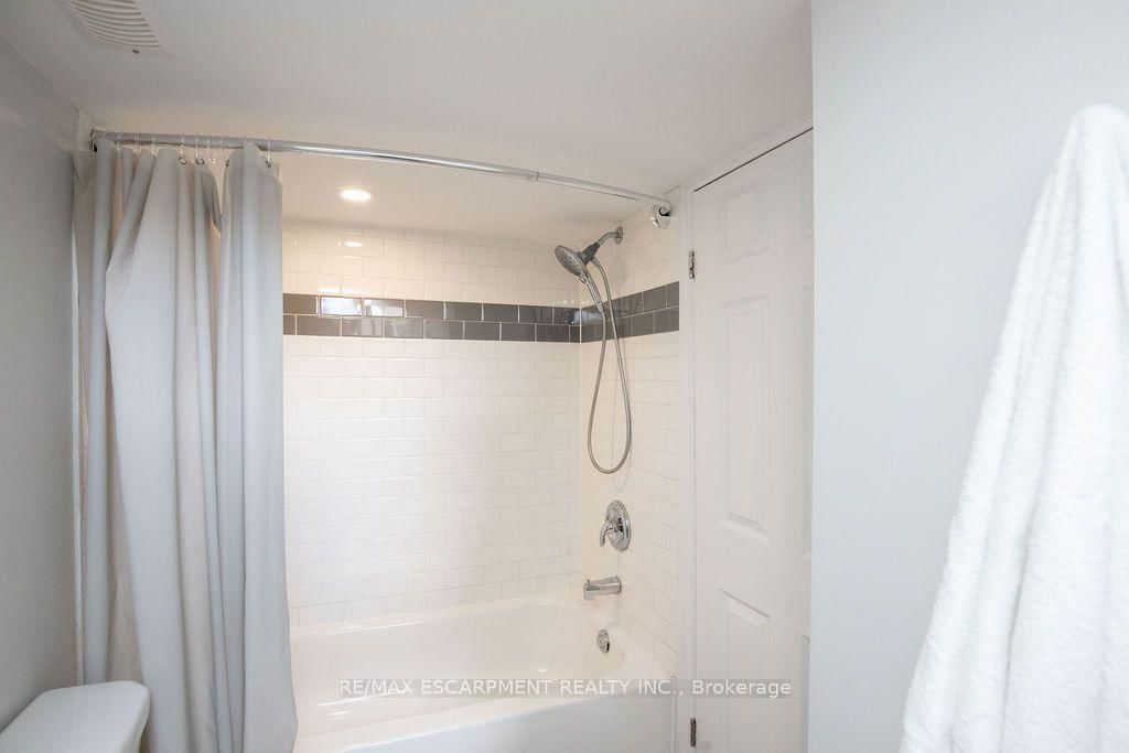 57 Valery Court • Hamilton, ON photo 39