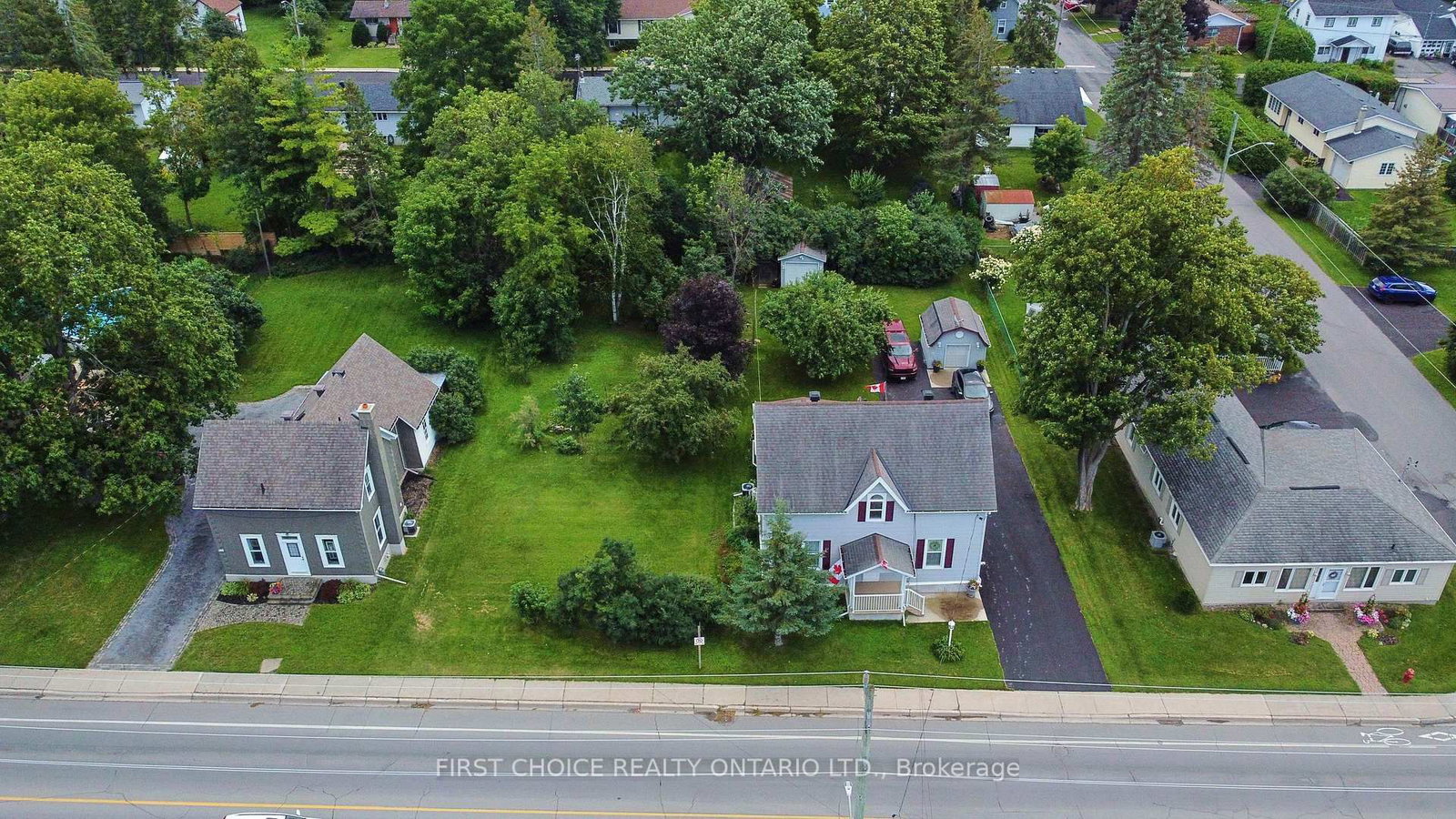 235 Ottawa Street • Almonte, ON photo 36