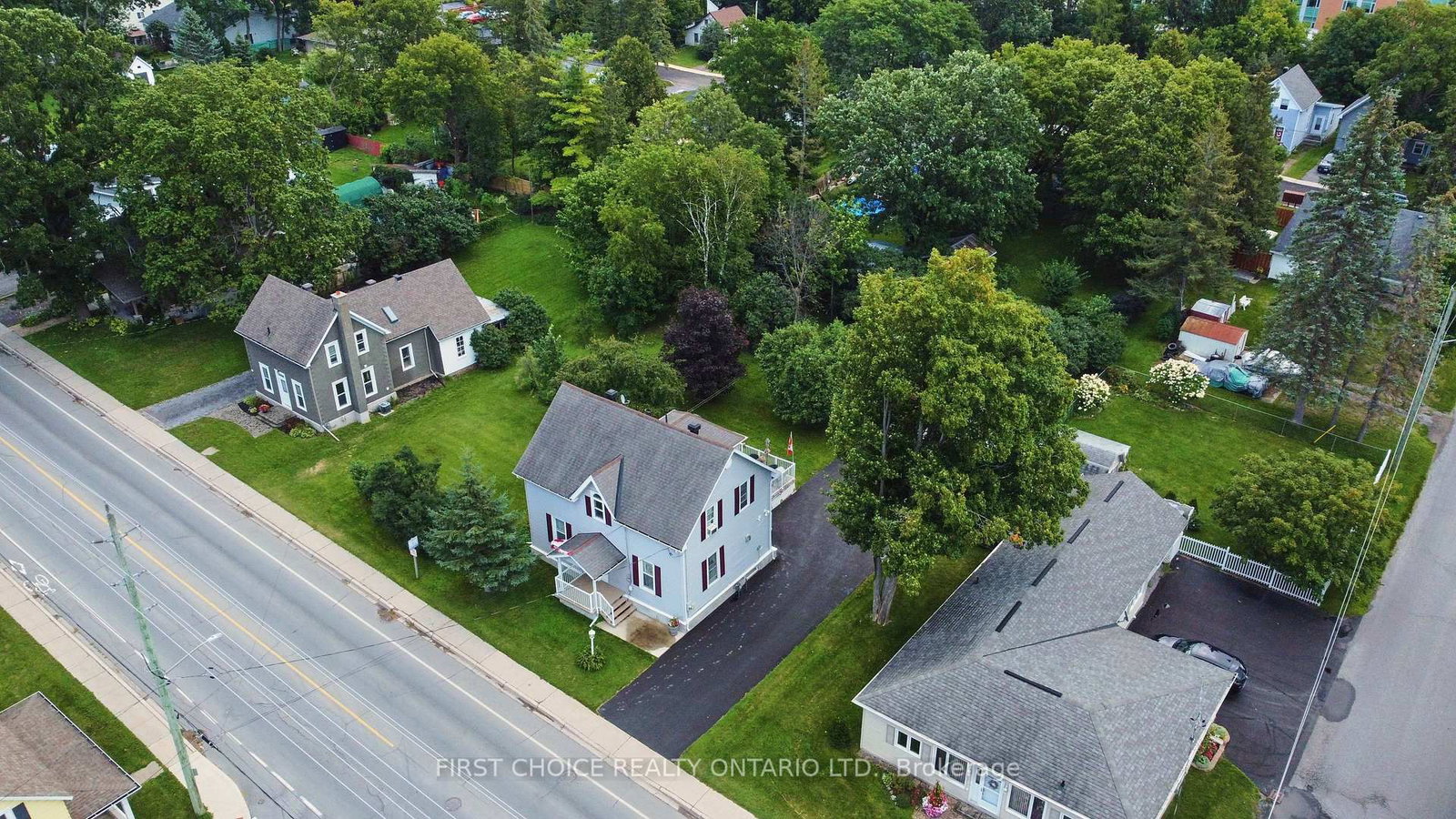 235 Ottawa Street • Almonte, ON photo 40