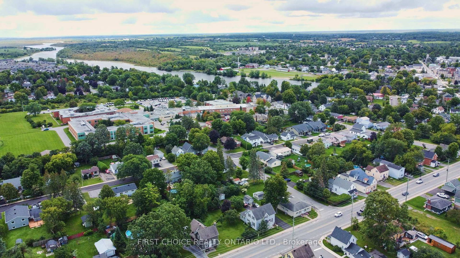 235 Ottawa Street • Almonte, ON photo 47