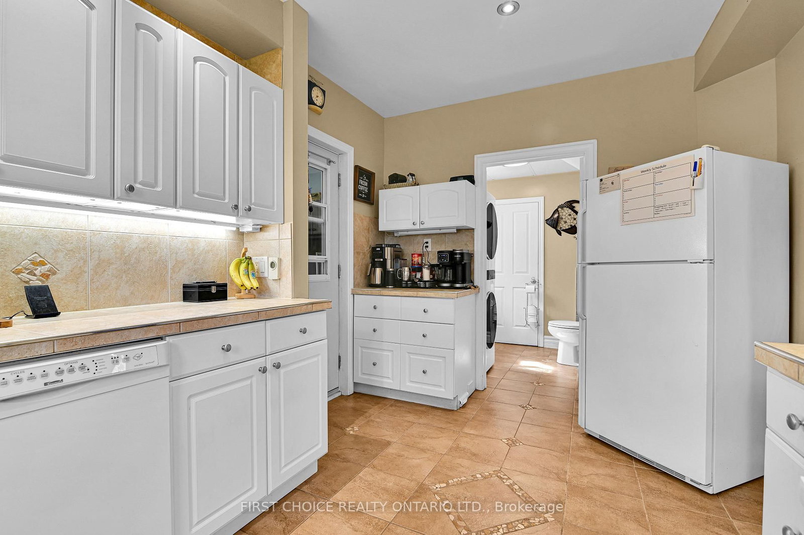 235 Ottawa Street • Almonte, ON photo 9