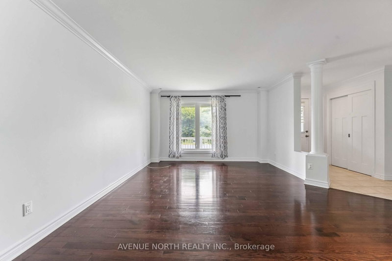 413 BOISDALE Walk