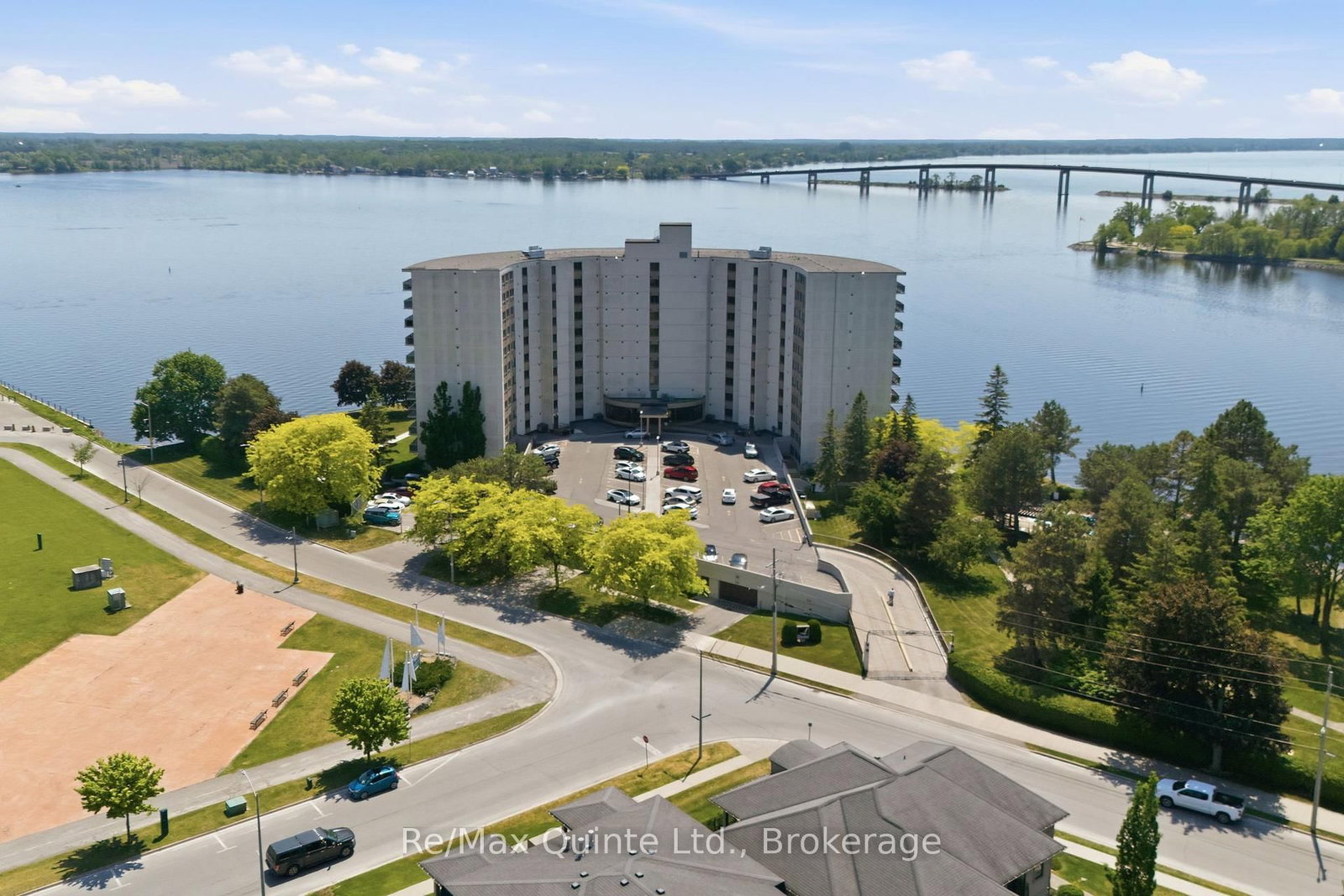 2 SOUTH FRONT Street • #307 • Belleville, ON photo 15