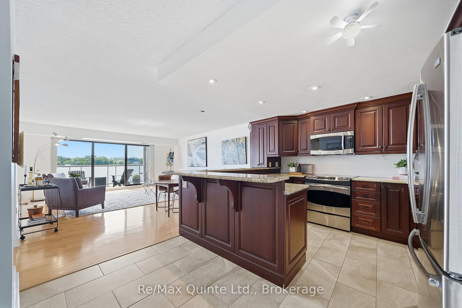 2 SOUTH FRONT Street • #307 • Belleville, ON photo 19