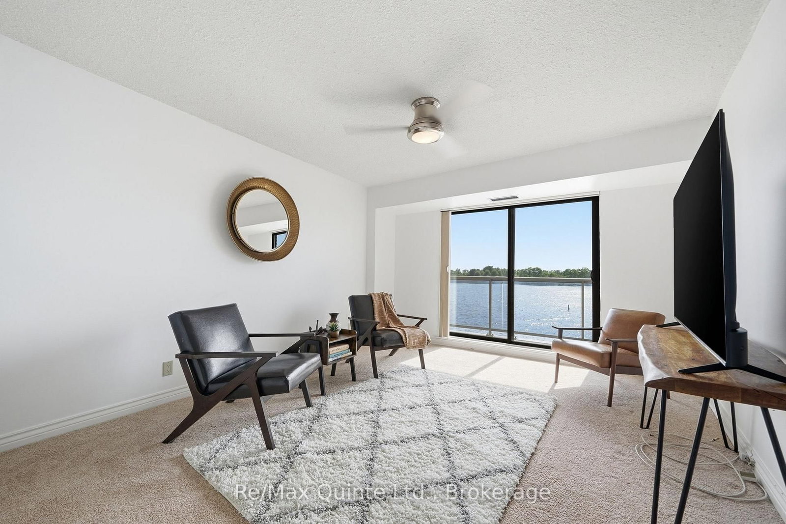 2 SOUTH FRONT Street • #307 • Belleville, ON photo 32