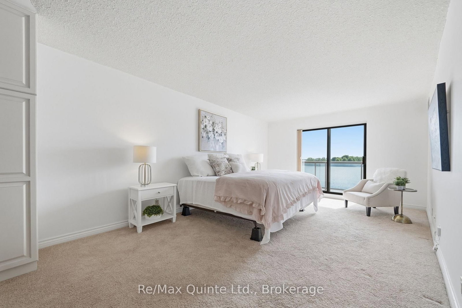 2 SOUTH FRONT Street • #307 • Belleville, ON photo 36