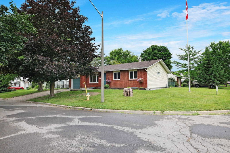 1401 Metz Crescent