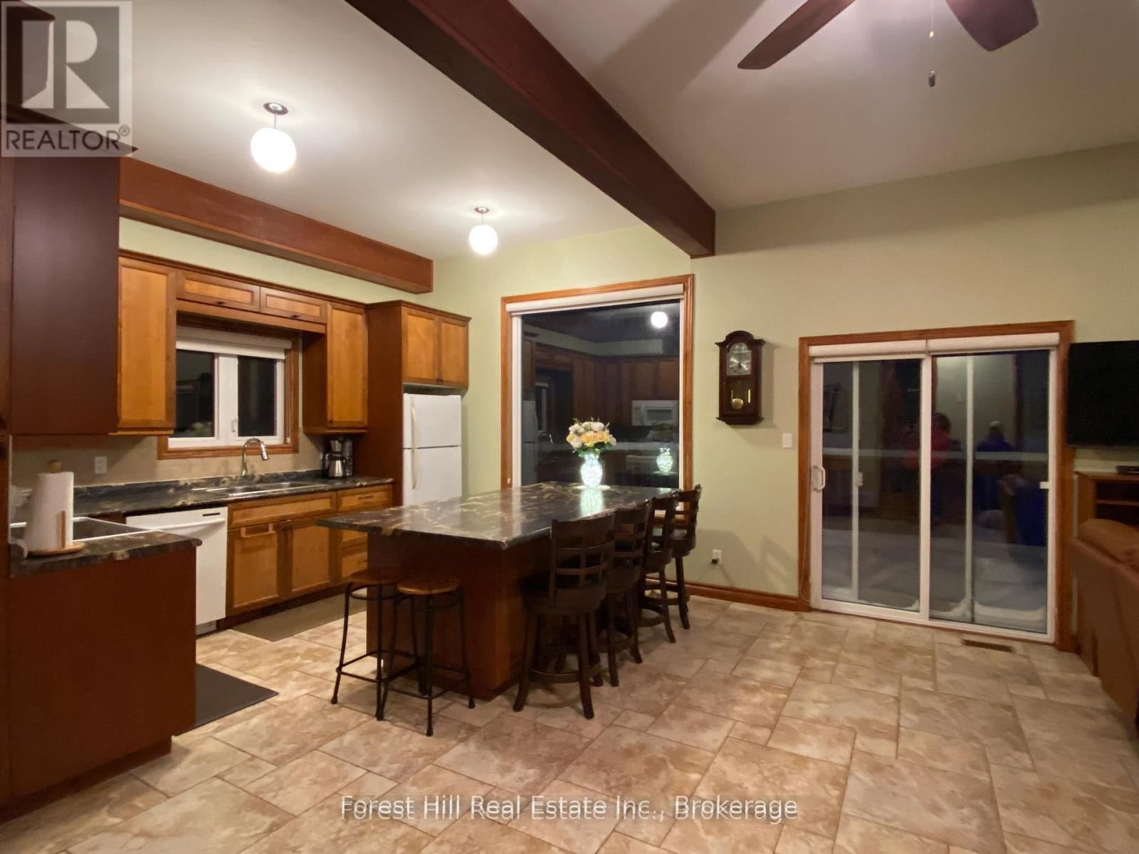 919 Limberlost Point Road • Parry Sound Remote Area, ON photo 16